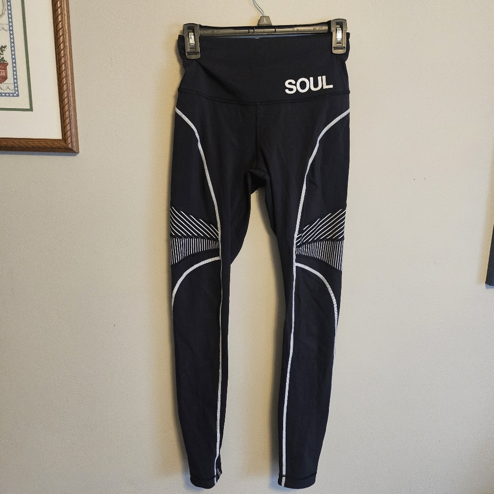 lululemon athletica Black Leggings with White Contrast Detailing